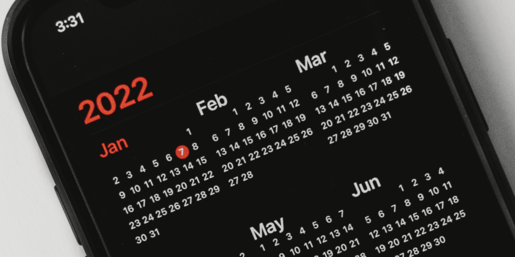 2022 calendar on phone screen